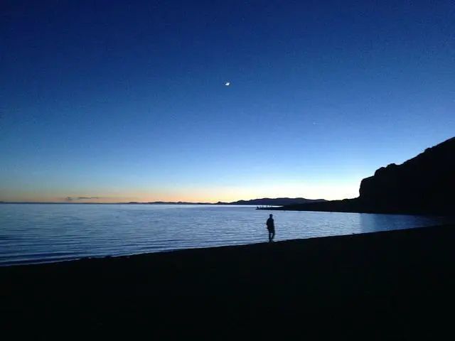 yianyixiaheile.jpg yianyixiaheile.jpg